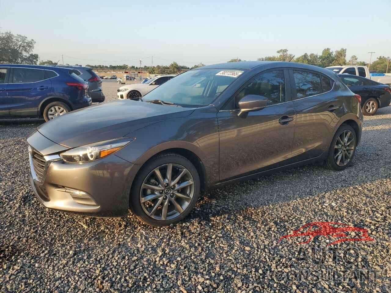 MAZDA 3 2018 - 3MZBN1L33JM235106