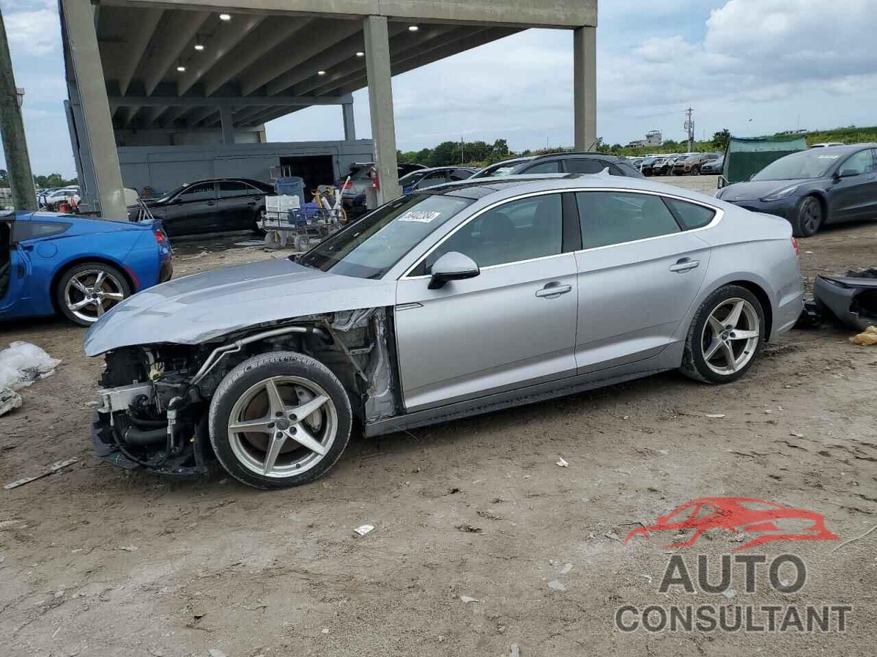 AUDI A5 2018 - WAUDNCF50JA005859