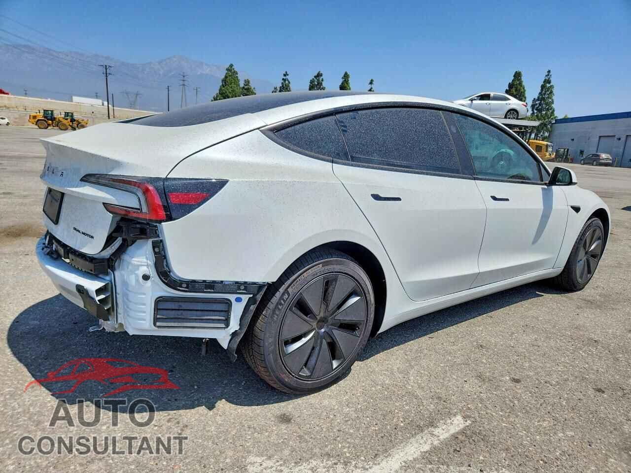 TESLA MODEL 3 2026 - 5YJ3E1EB0TF173523