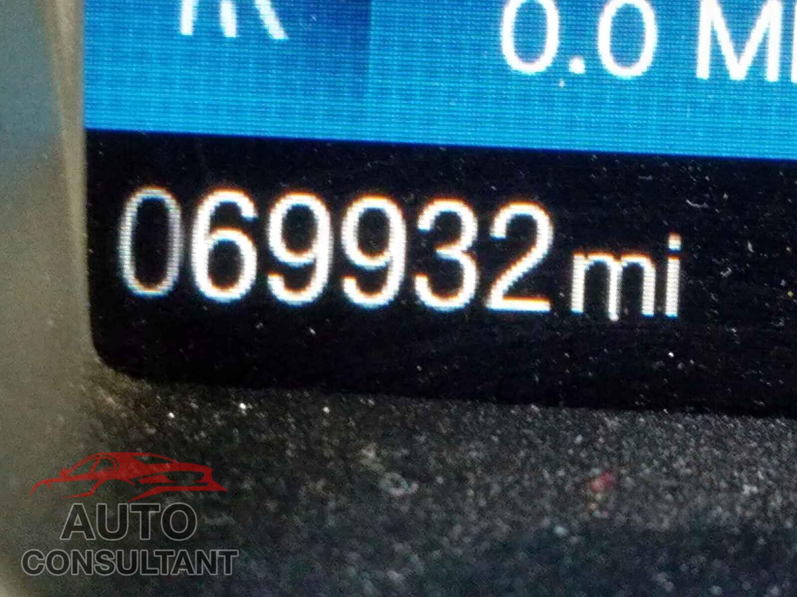 FORD FOCUS 2017 - 1FADP3M29HL264604