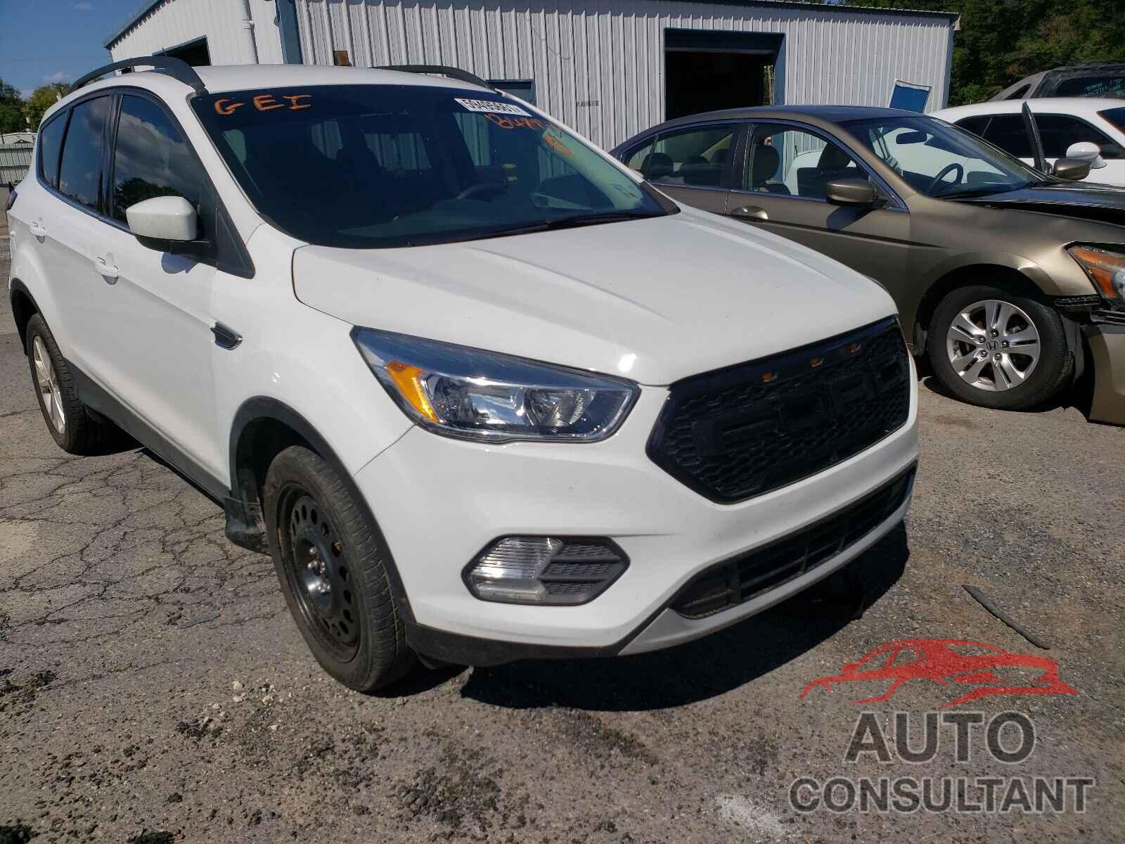 FORD ESCAPE 2018 - 1FMCU0G96JUB48844