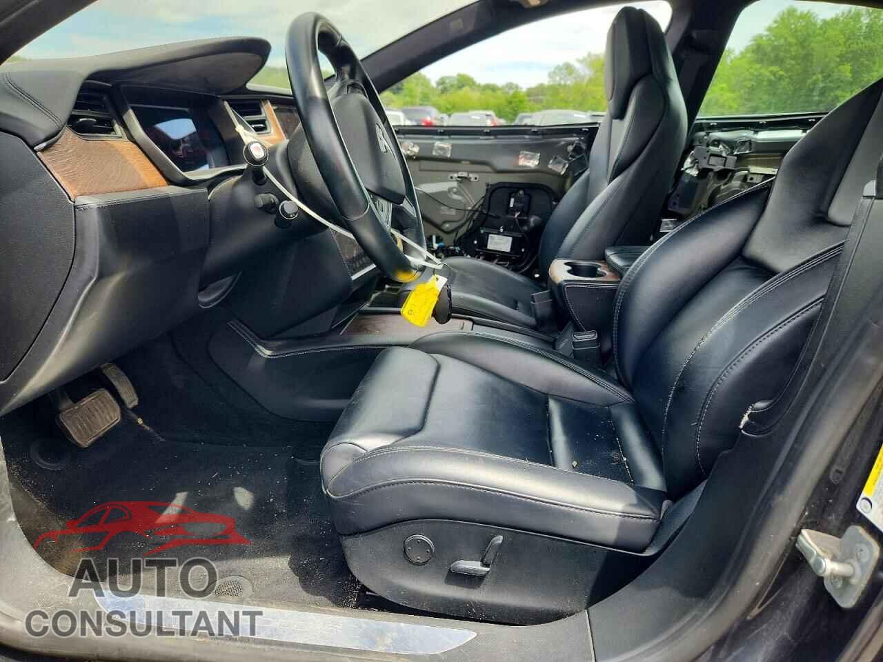 TESLA MODEL S 2018 - 5YJSA1E25JF272018
