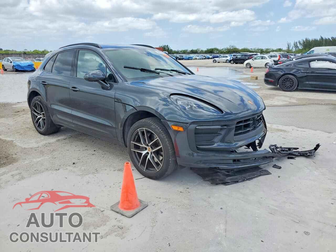 PORSCHE MACAN 2024 - WP1AA2A59RLB10384
