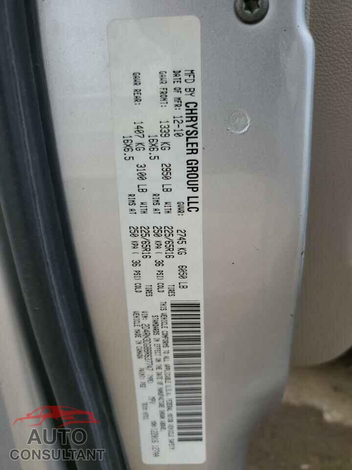 DODGE CARAVAN 2011 - 2D4RN3DG8BR637747