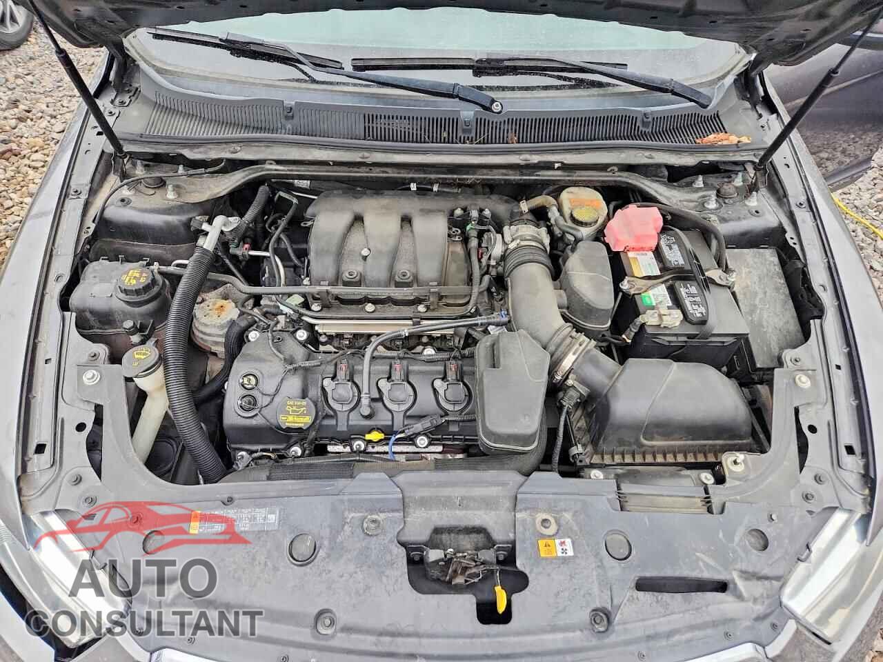 FORD TAURUS 2013 - 1FAHP2E89DG166237
