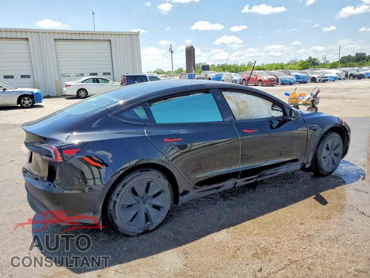 TESLA MODEL 3 2025 - 5YJ3E1EA7SF057421