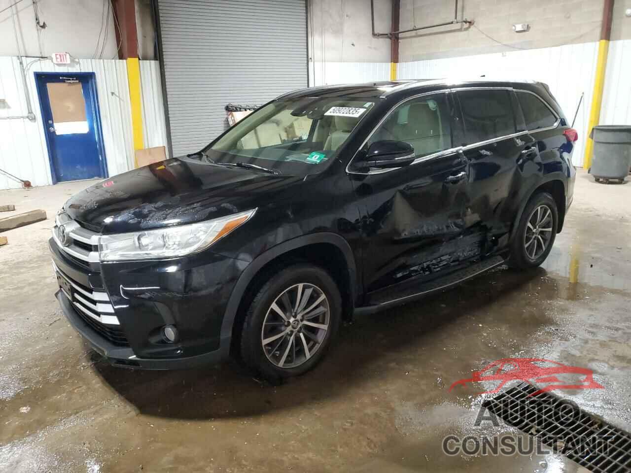 TOYOTA HIGHLANDER 2018 - 5TDJZRFH2JS525717