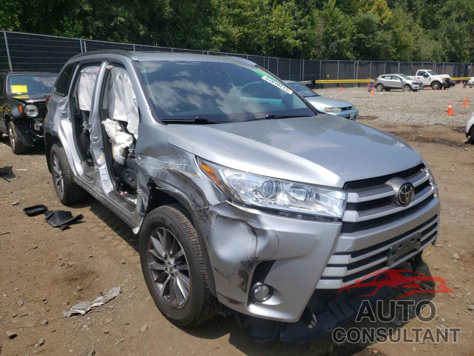 TOYOTA HIGHLANDER 2019 - 5TDJZRFH5KS574671