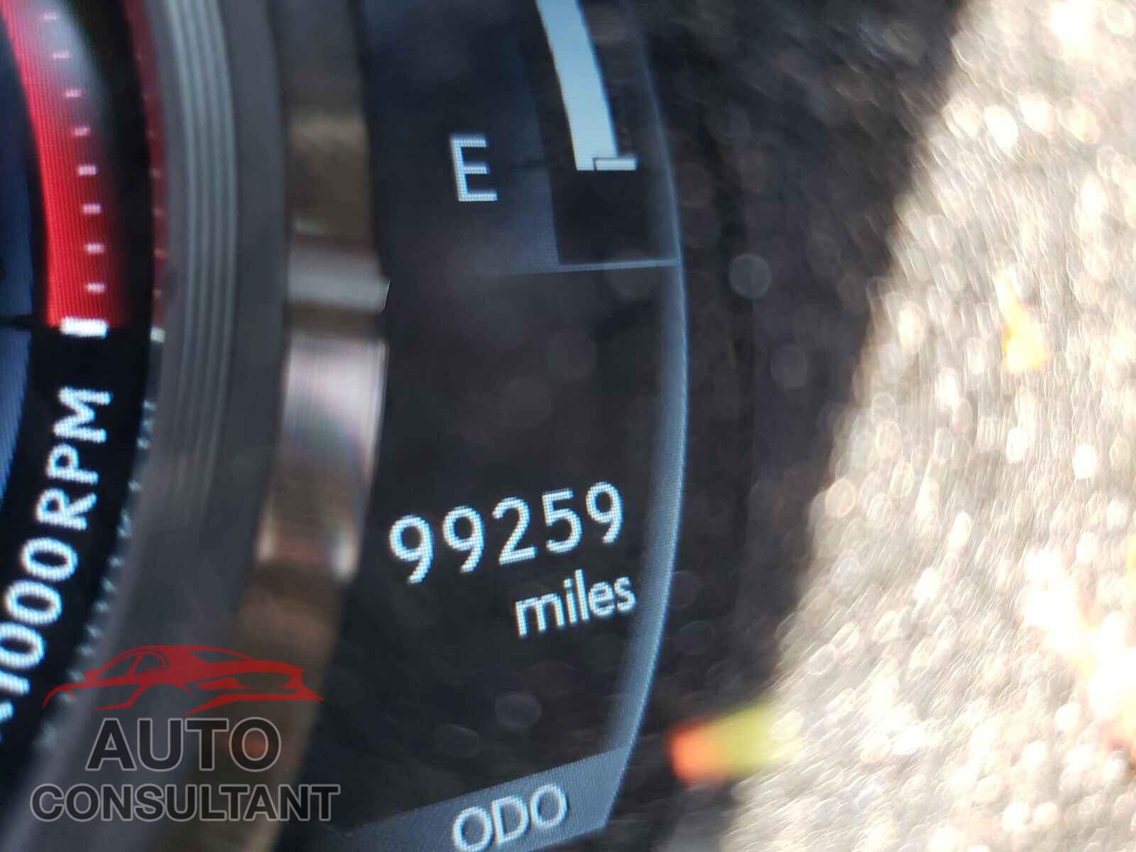 LEXUS IS 2016 - JTHBA1D24G5004412