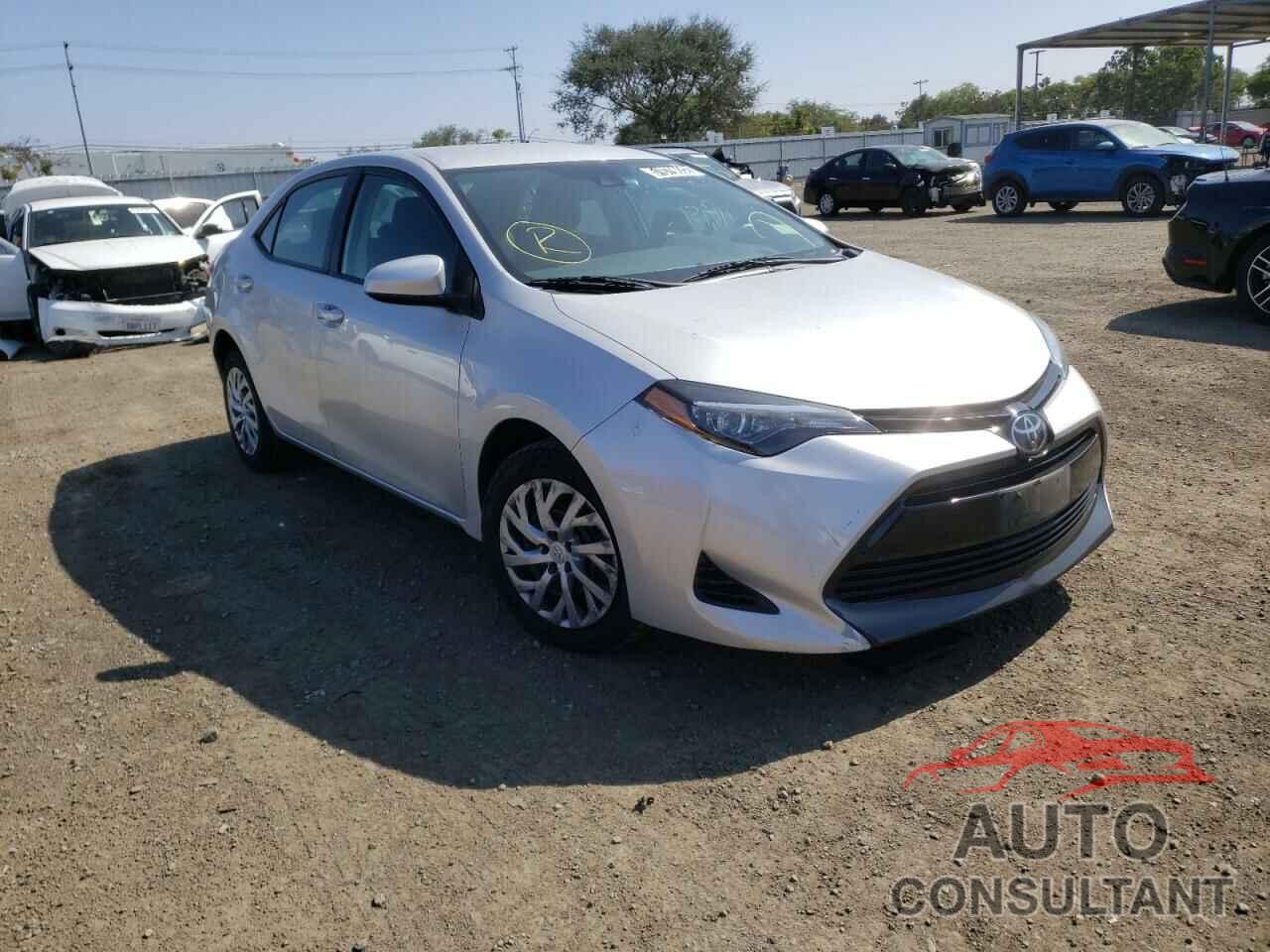 TOYOTA COROLLA 2018 - 5YFBURHE6JP843418