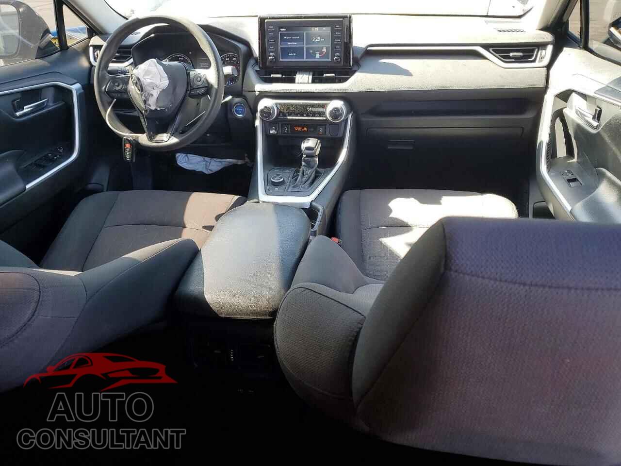 TOYOTA RAV4 2019 - 2T3RWRFV9KW043473