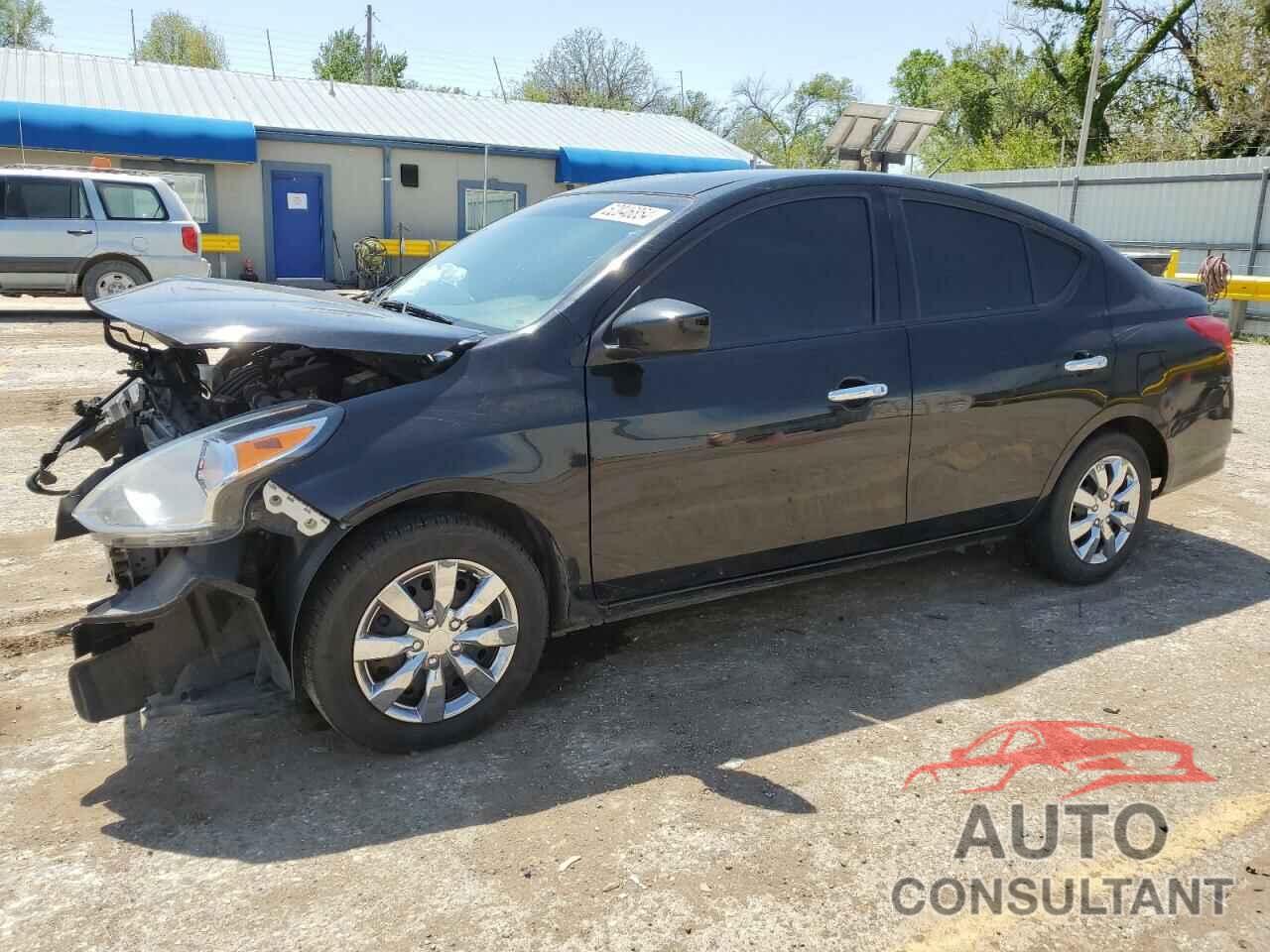 NISSAN VERSA 2018 - 3N1CN7AP3JL884607