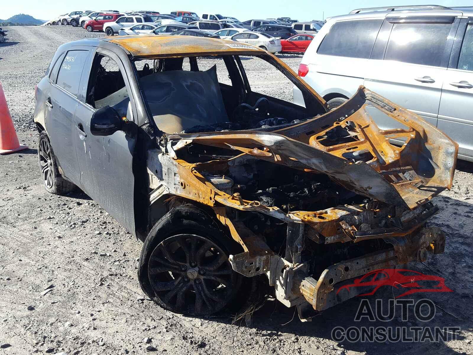 MITSUBISHI OUTLANDER 2019 - JA4AP3AU5KU020284