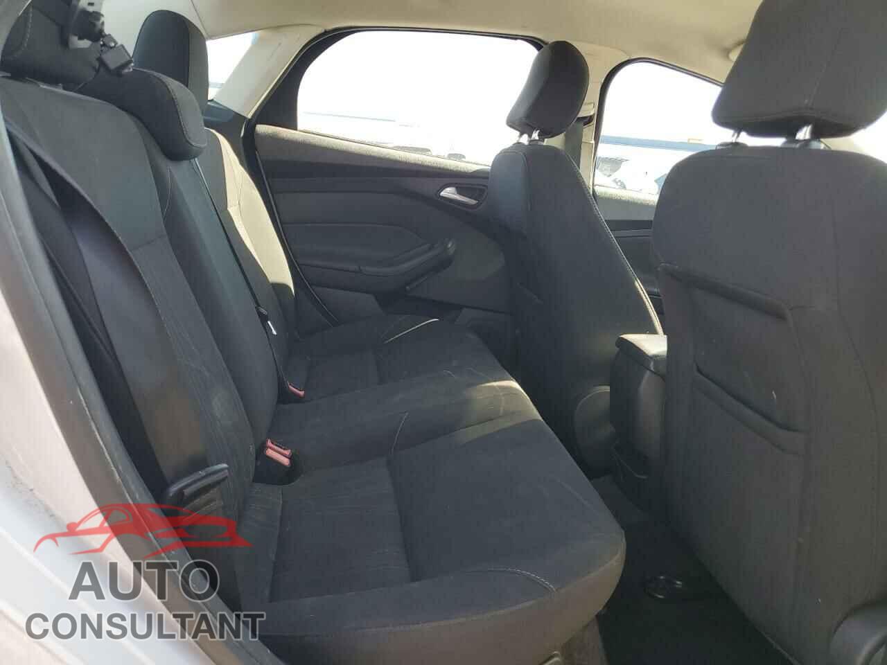 FORD FOCUS 2016 - 1FADP3F20GL344949