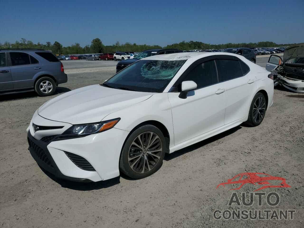 TOYOTA CAMRY 2018 - 4T1B11HK9JU605402