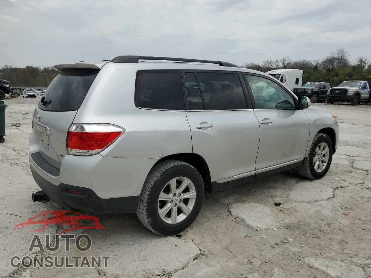TOYOTA HIGHLANDER 2012 - 5TDBK3EH6CS136296