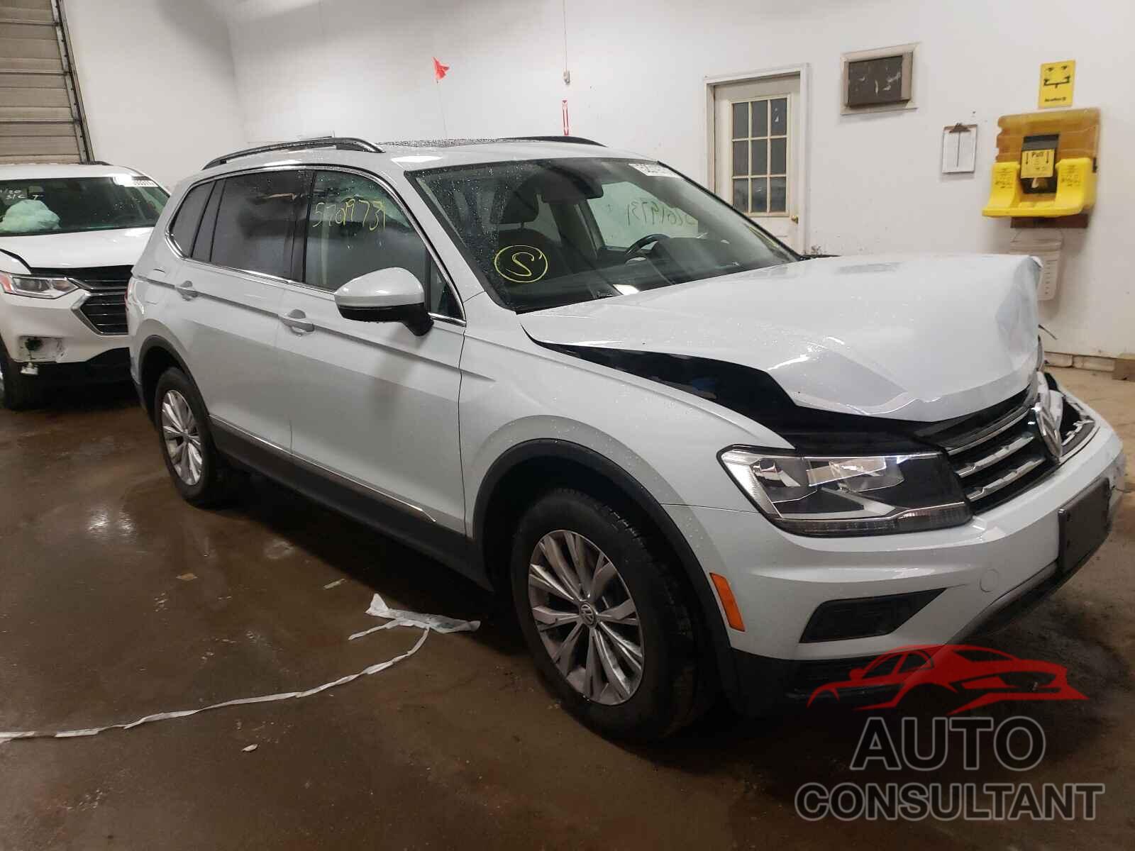 VOLKSWAGEN TIGUAN 2018 - 3VV2B7AX3JM145069