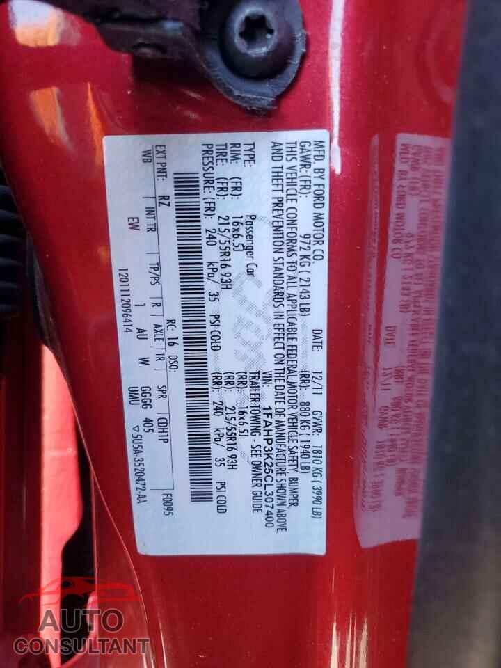 FORD FOCUS 2012 - 1FAHP3K25CL307400