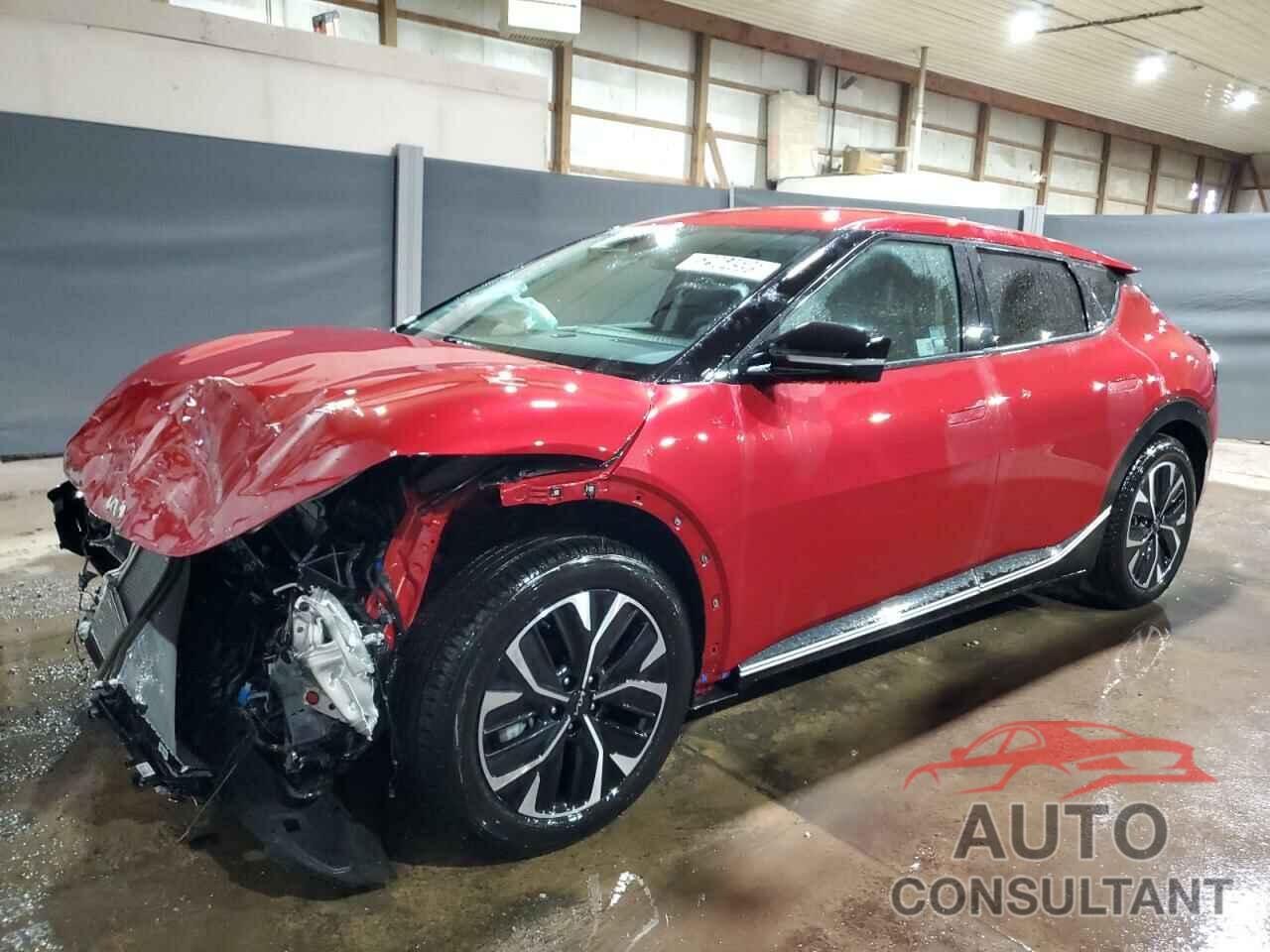 KIA EV6 LIGHT 2023 - KNDC34LA8P5157613