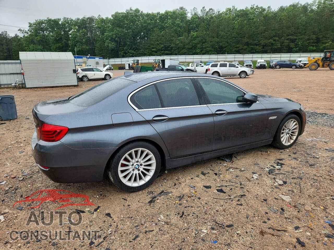 BMW 5 SERIES 2015 - WBA5A5C52FD522215