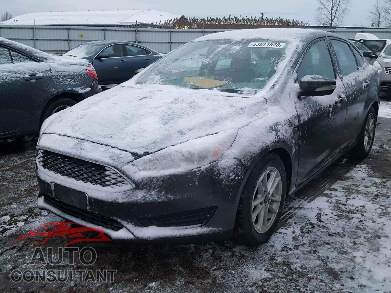 FORD FOCUS SE 2015 - 1FADP3F28FL217526