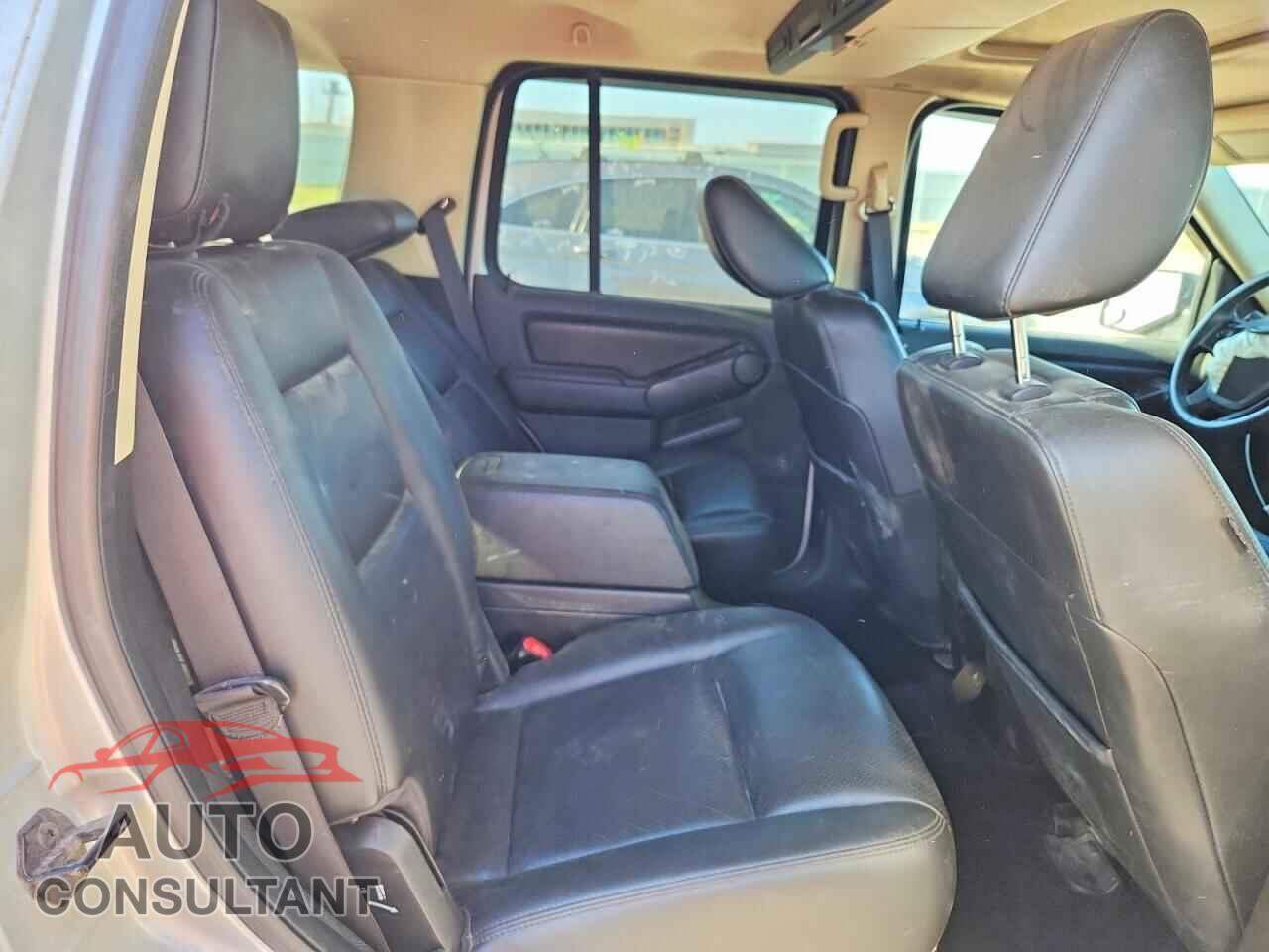 FORD EXPLORER 2010 - 1FMEU8F89AUA95802