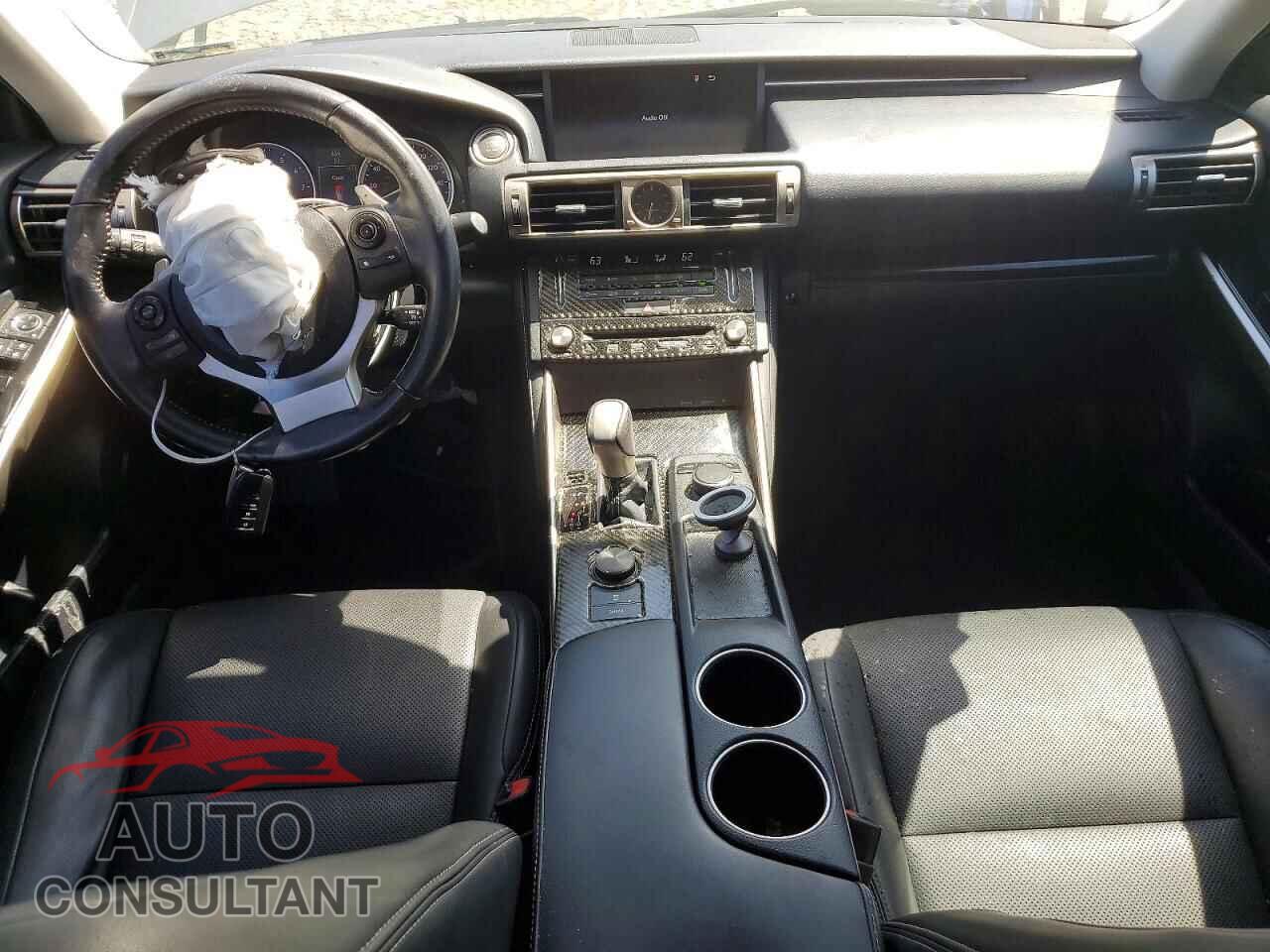 LEXUS IS 2015 - JTHBF1D25F5078549