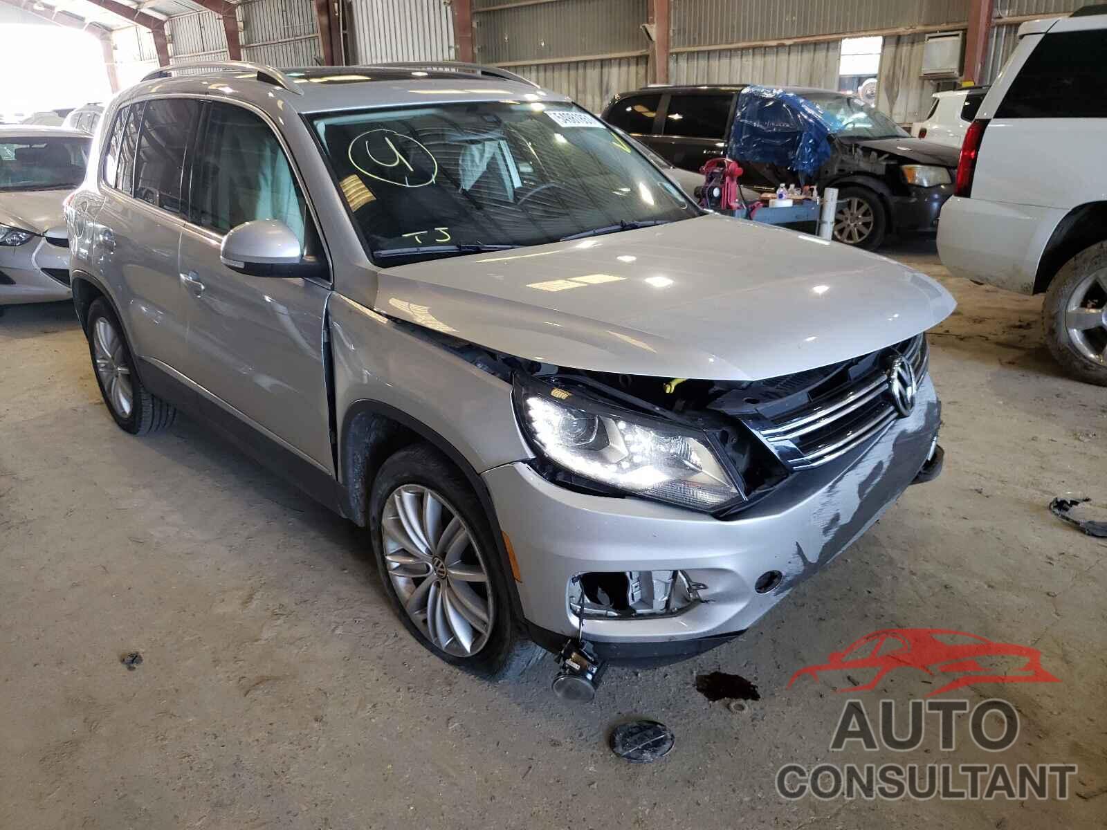 VOLKSWAGEN TIGUAN 2016 - WVGAV7AX6GW606688