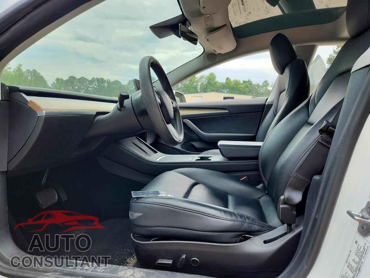 TESLA MODEL 3 2021 - 5YJ3E1EA9MF977103