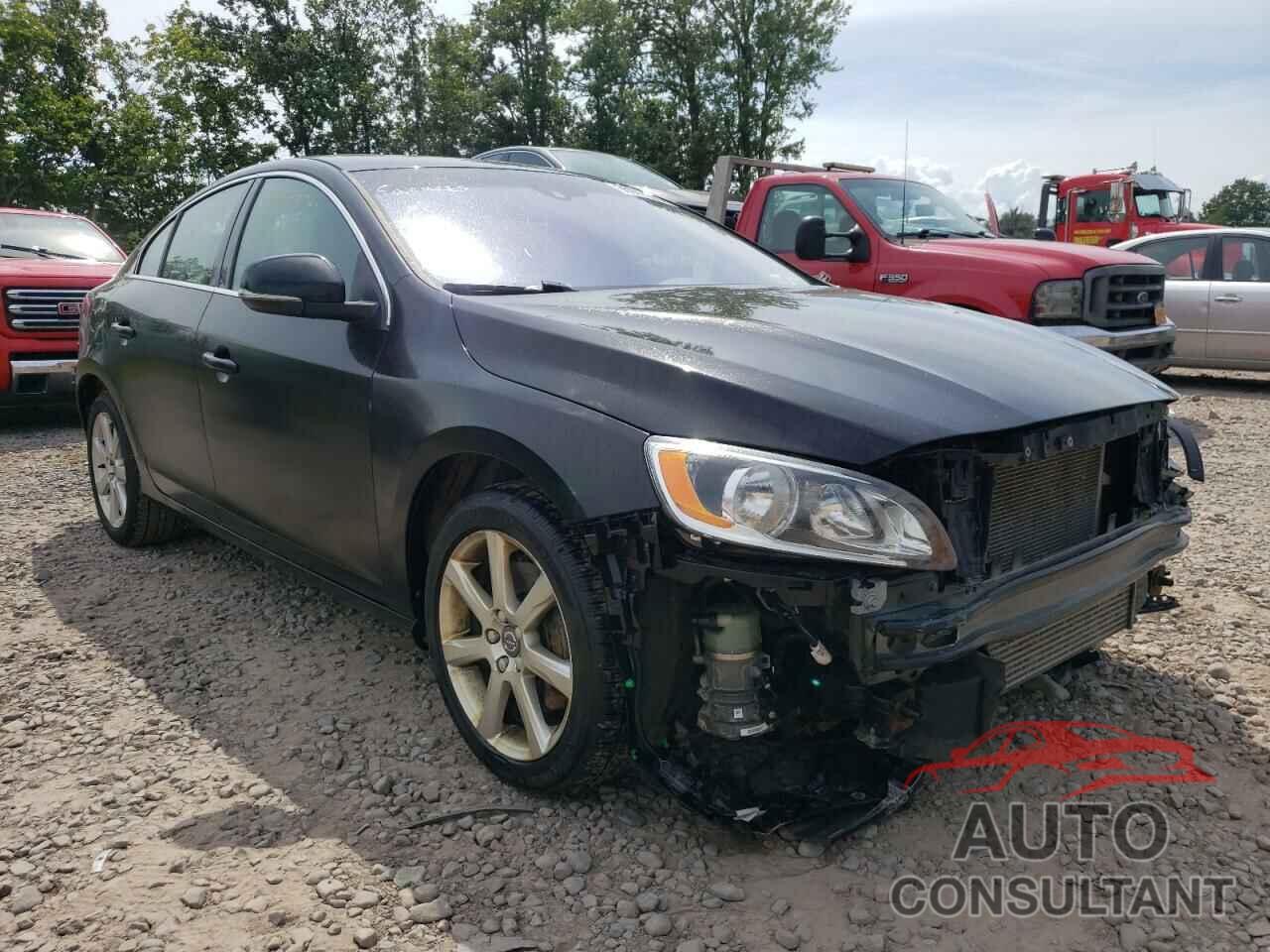 VOLVO S60 2016 - YV1612TKXG2391232