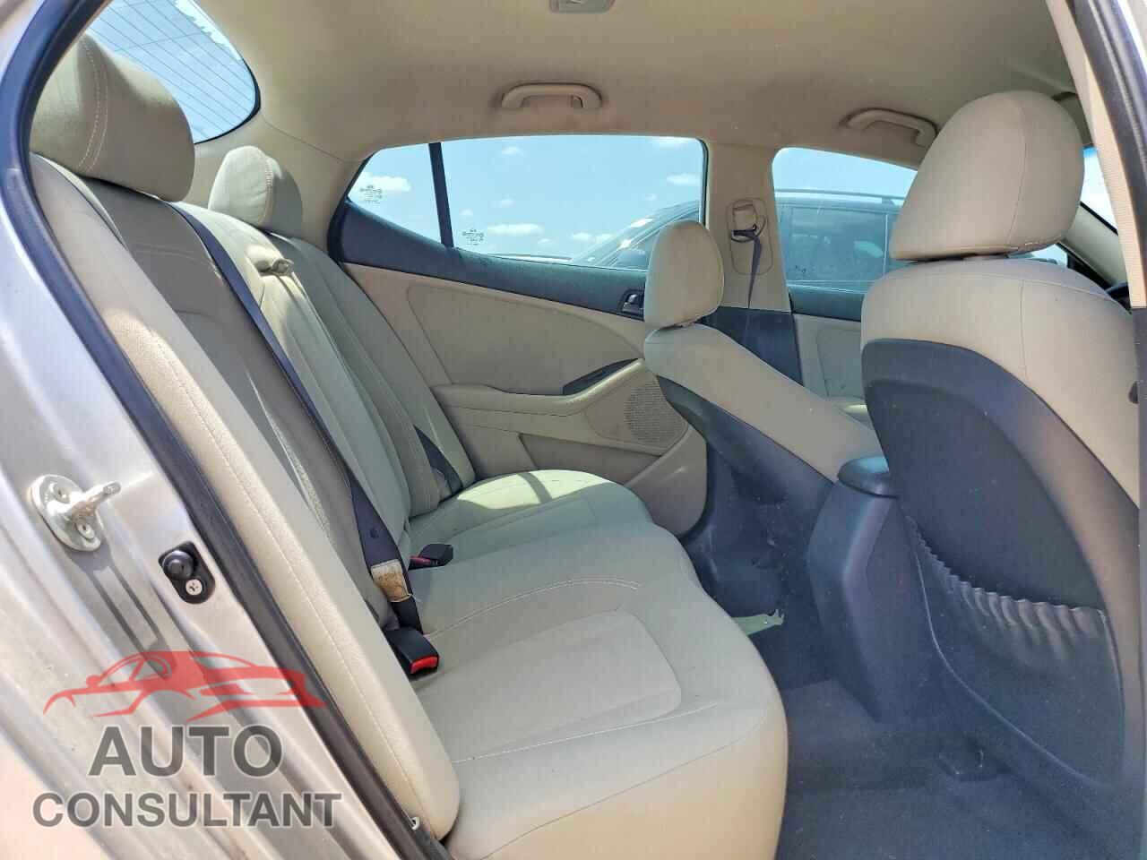 KIA OPTIMA 2011 - KNAGM4A73B5131805