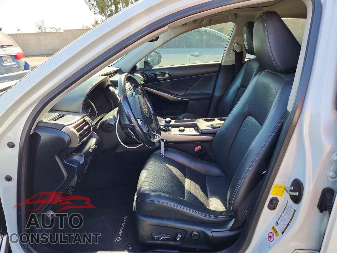 LEXUS IS 2015 - JTHBF1D24F5081412