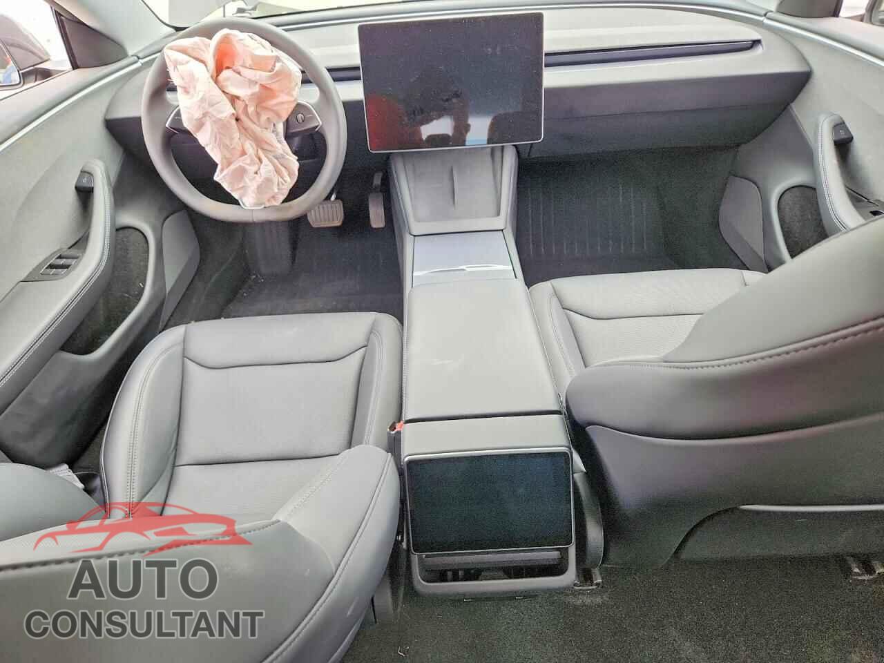 TESLA MODEL 3 2025 - 5YJ3E1EA3SF952436