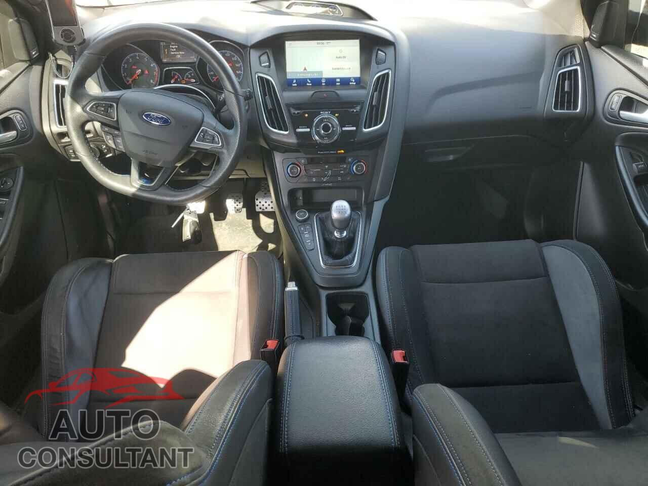 FORD FOCUS 2017 - WF0DP3TH9H4125693