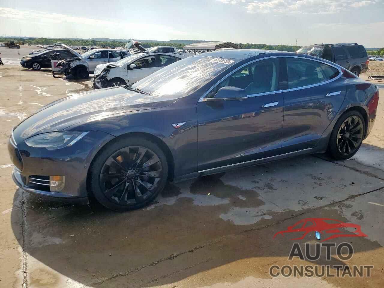 TESLA MODEL S 2015 - 5YJSA1H24FF080141