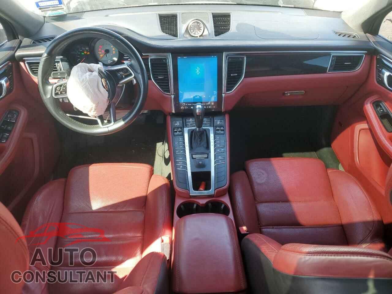 PORSCHE MACAN 2015 - WP1AB2A57FLB59172