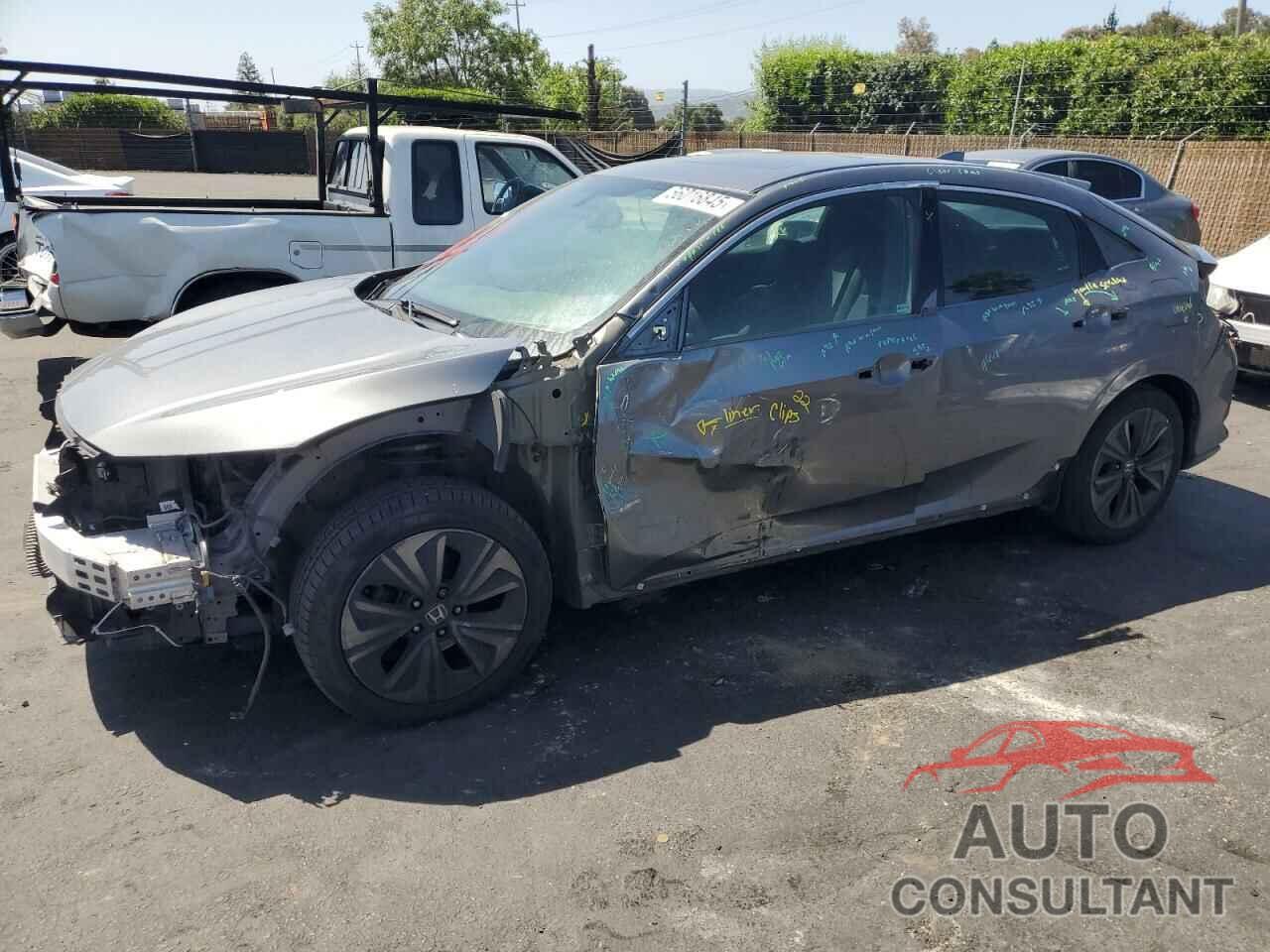 HONDA CIVIC 2018 - SHHFK7H58JU405196