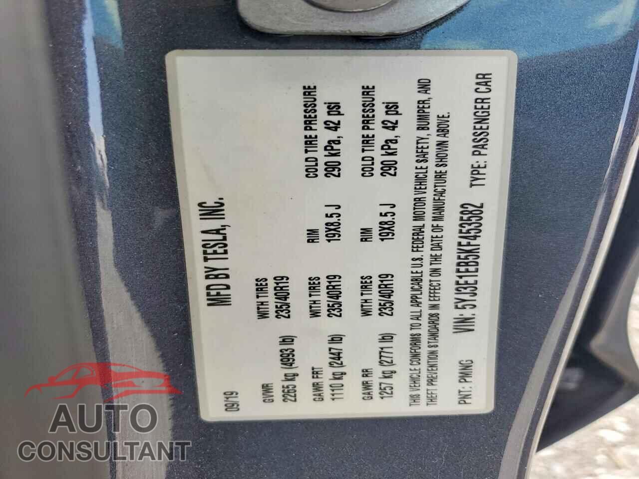 TESLA MODEL 3 2019 - 5YJ3E1EB5KF453582