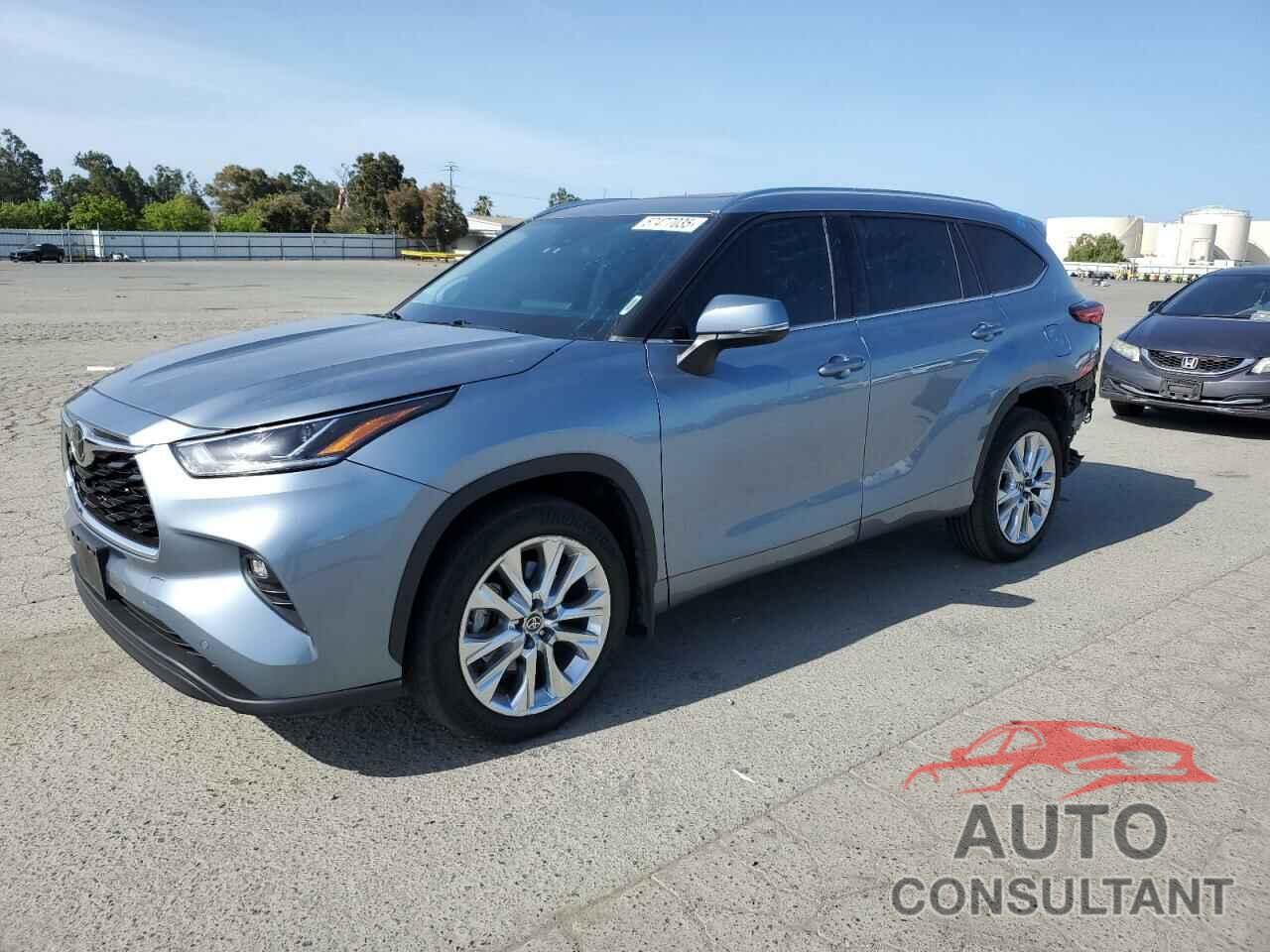 TOYOTA HIGHLANDER 2022 - 5TDDZRBH6NS209195