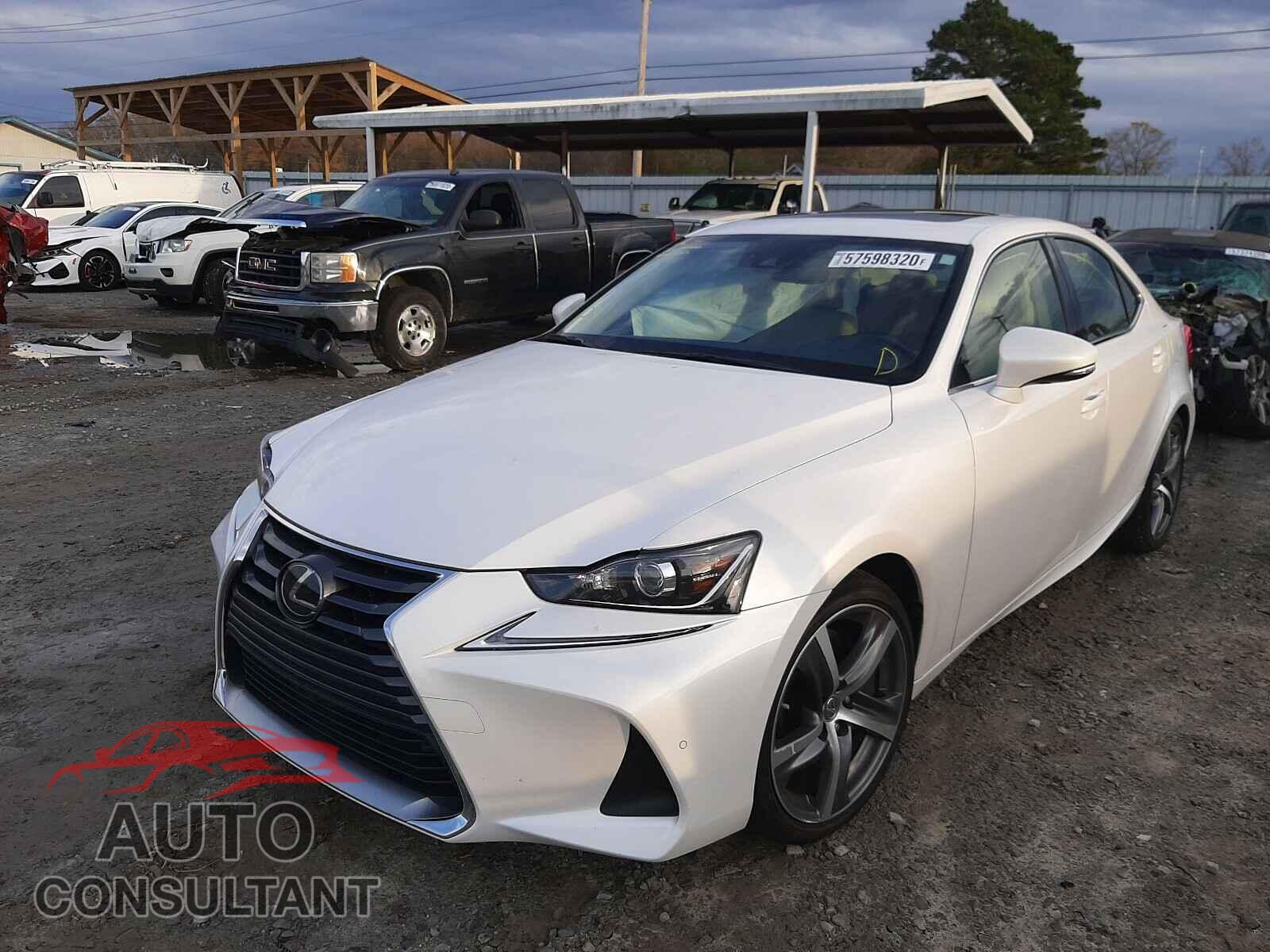 LEXUS IS 2018 - JTHBA1D29J5070056