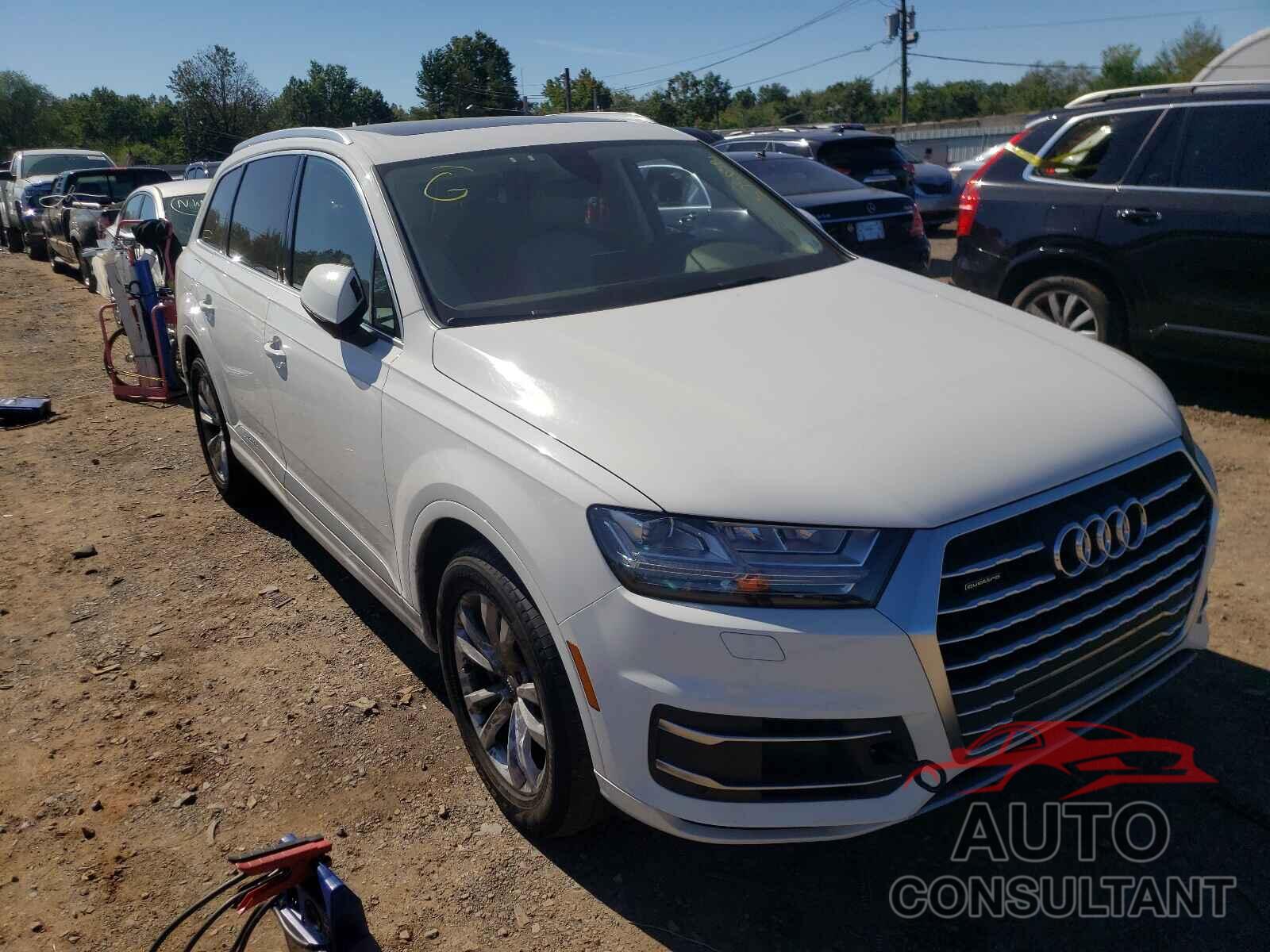 AUDI Q7 2018 - WA1LHAF76JD025330