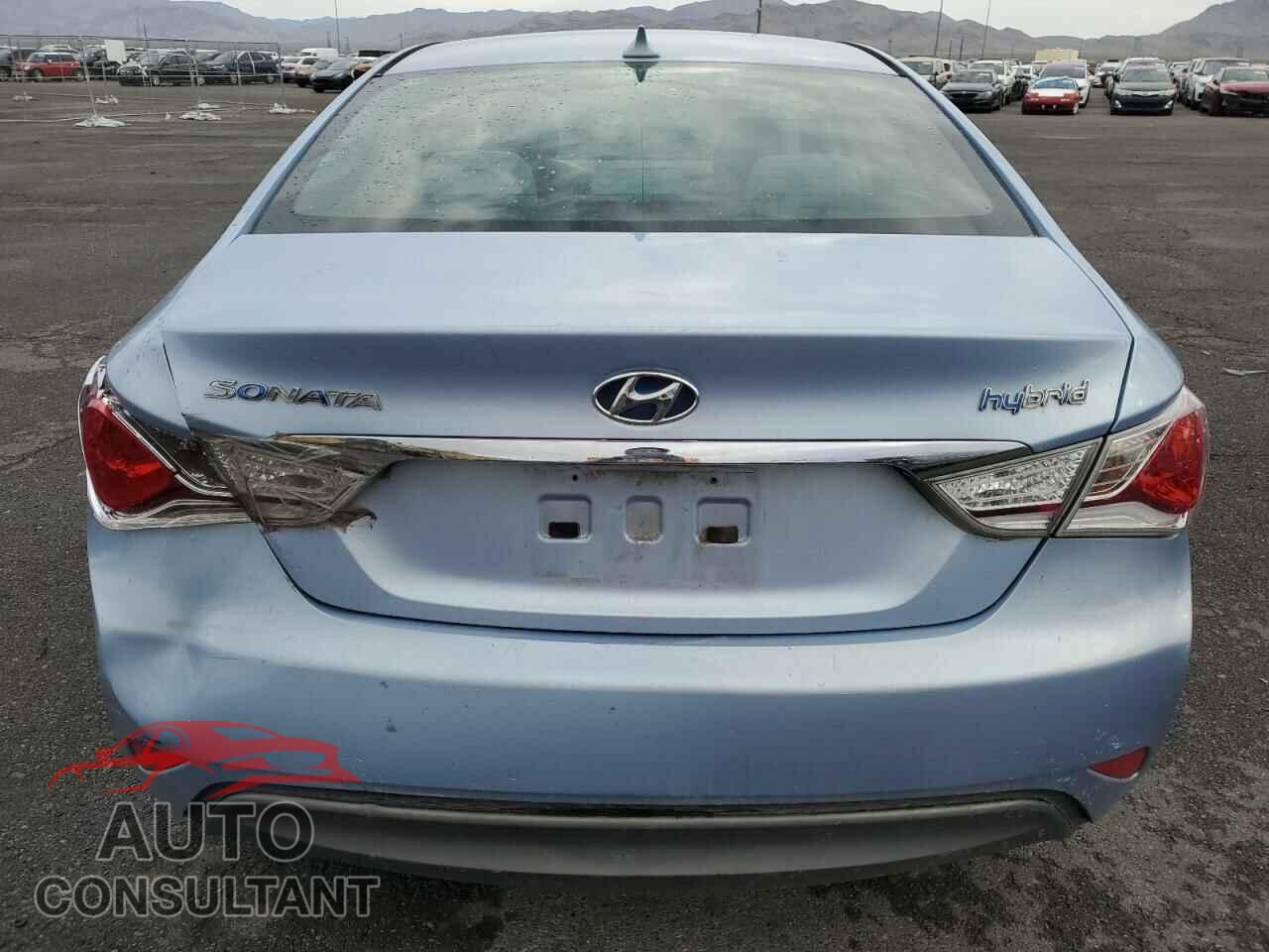 HYUNDAI SONATA 2012 - KMHEC4A41CA024260