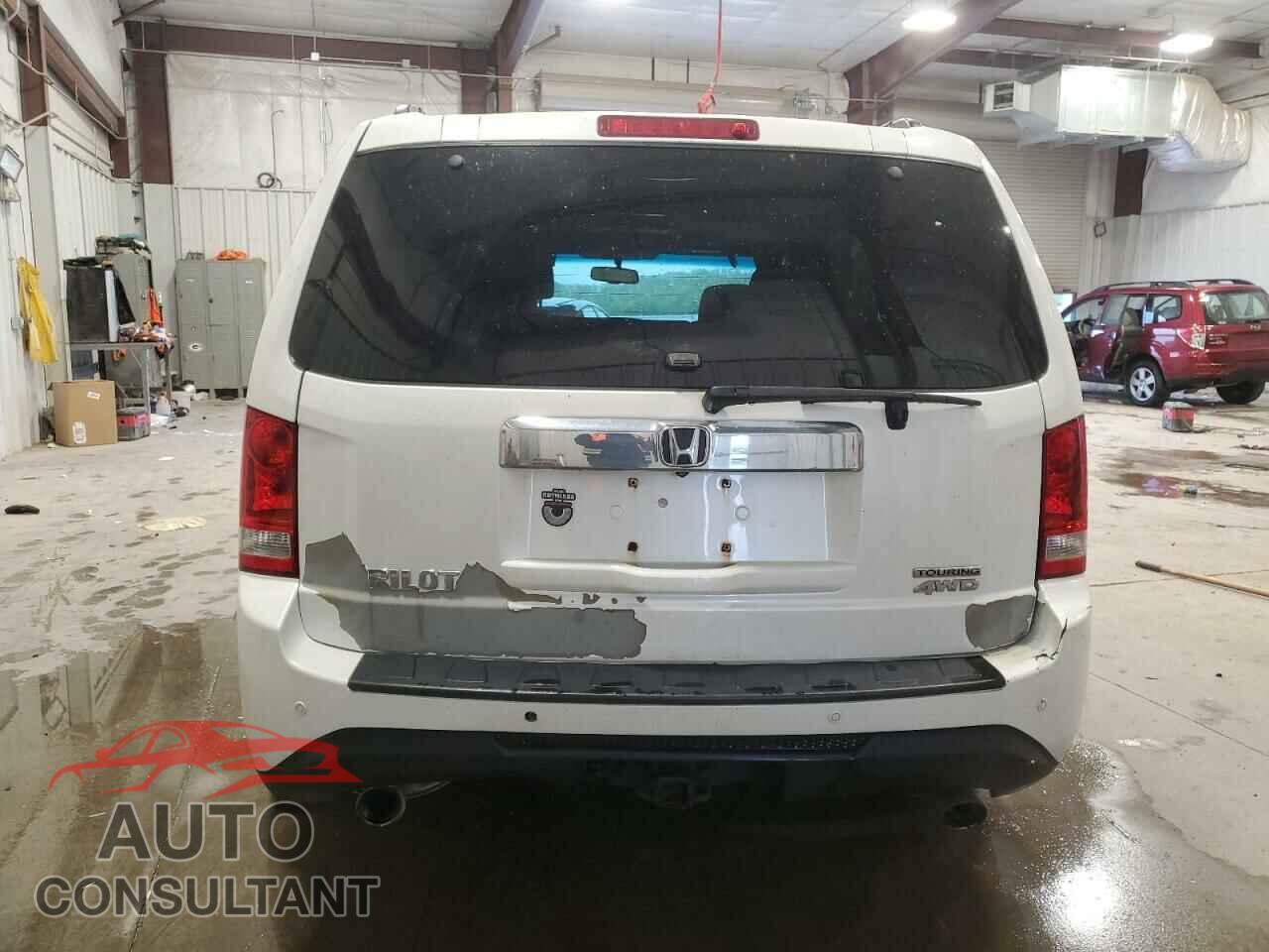 HONDA PILOT 2014 - 5FNYF4H91EB013280