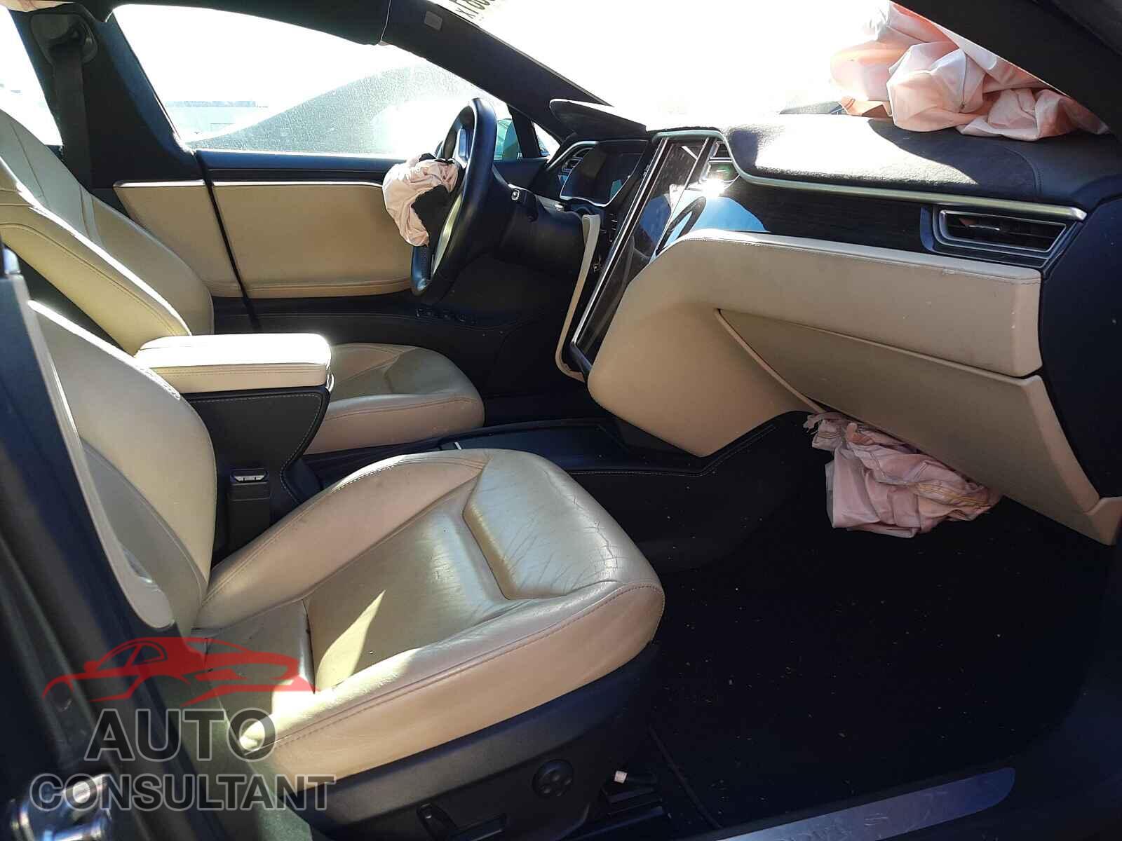 TESLA MODEL S 2016 - 5YJSA1E20GF157481