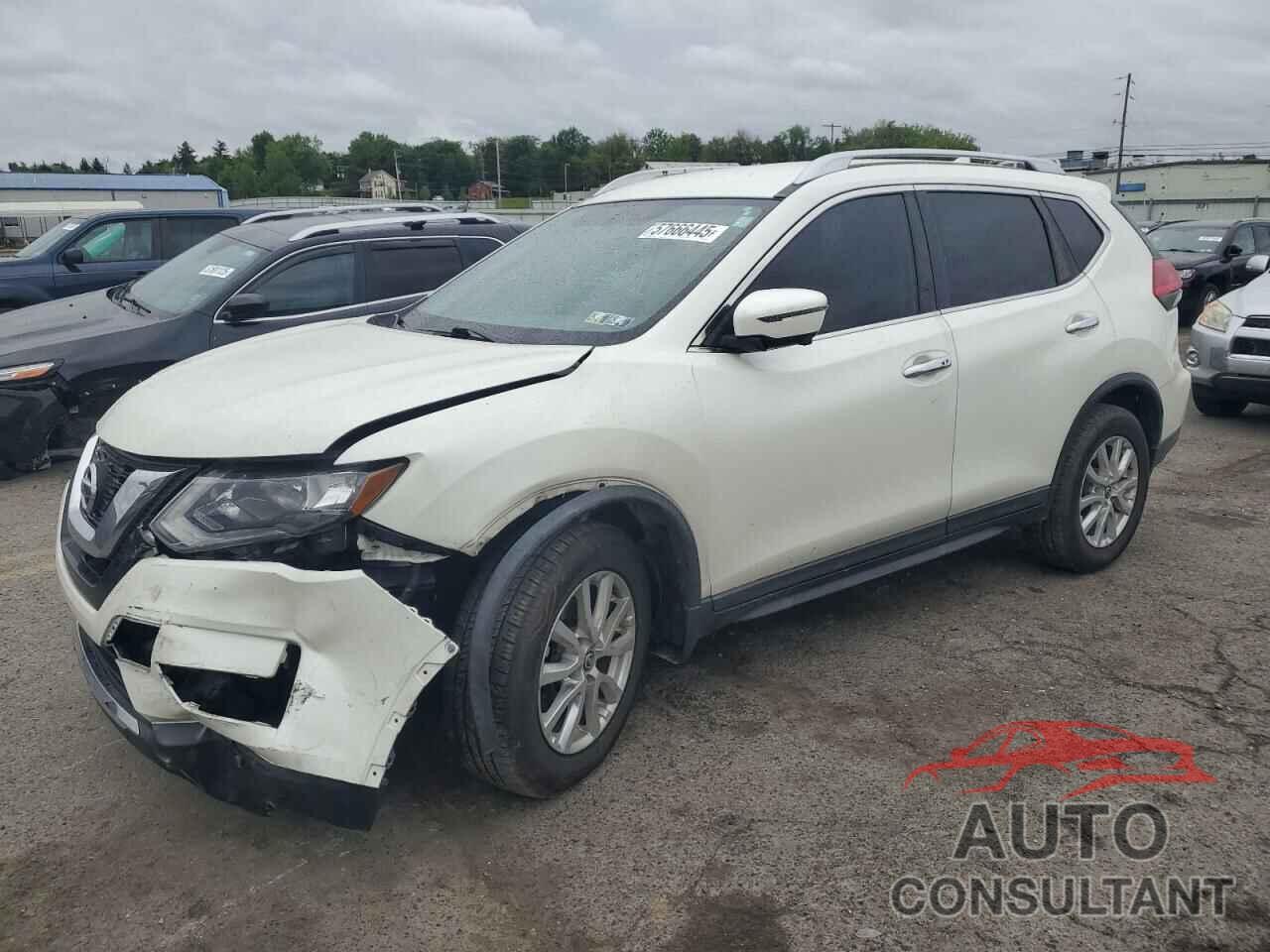 NISSAN ROGUE 2017 - KNMAT2MV1HP521146