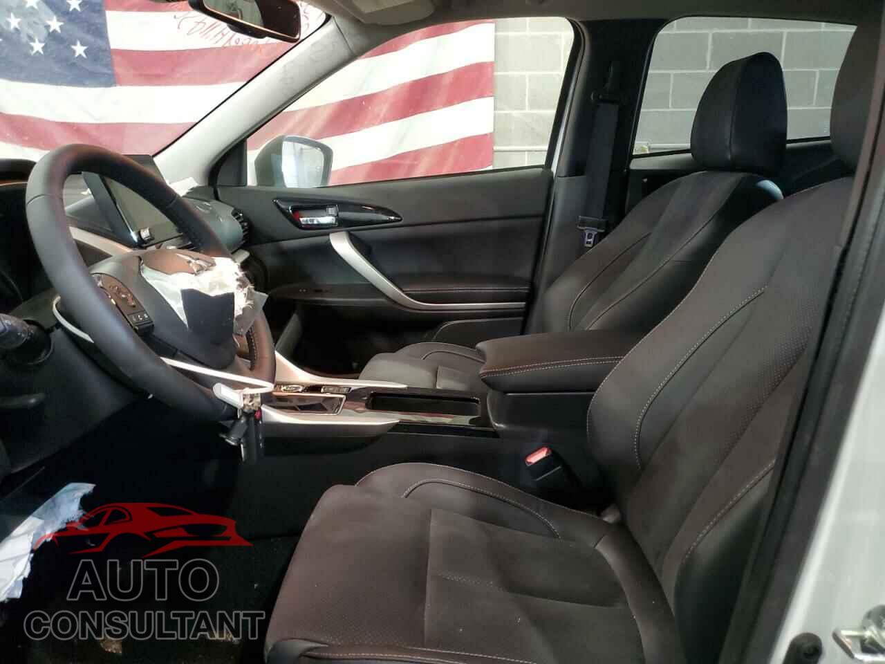 MITSUBISHI ECLIPSE 2023 - JA4ATWAA2PZ003519