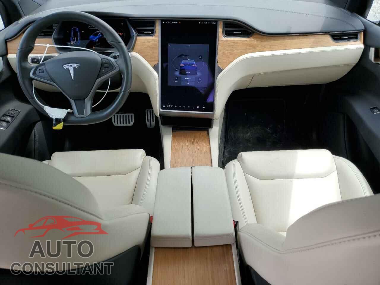 TESLA MODEL X 2020 - 5YJXCBE45LF244391