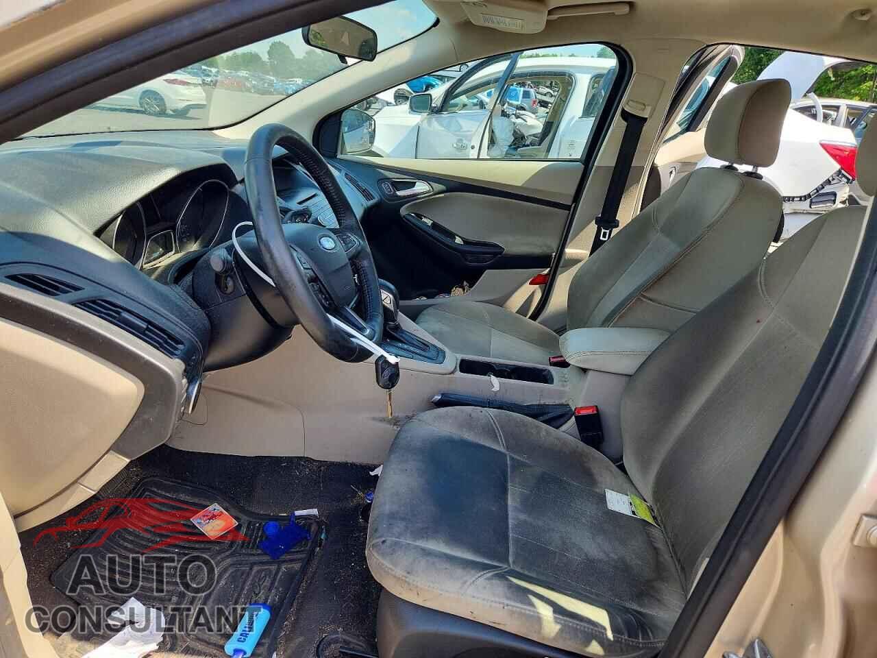 FORD FOCUS 2017 - 1FADP3F24HL212312