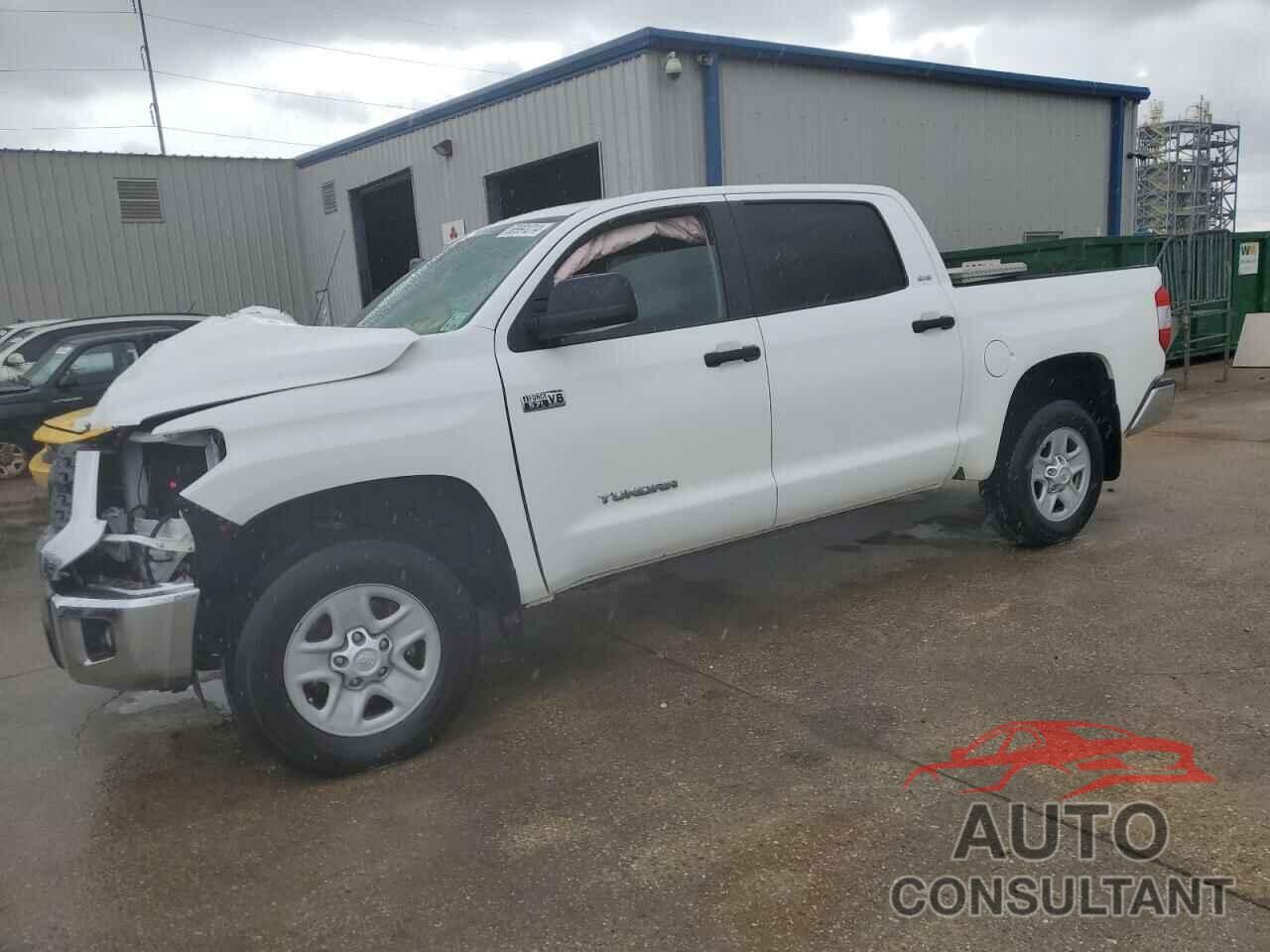 TOYOTA TUNDRA 2018 - 5TFDW5F17JX705447