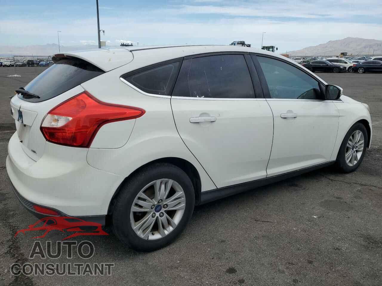 FORD FOCUS 2012 - 1FAHP3M24CL263225
